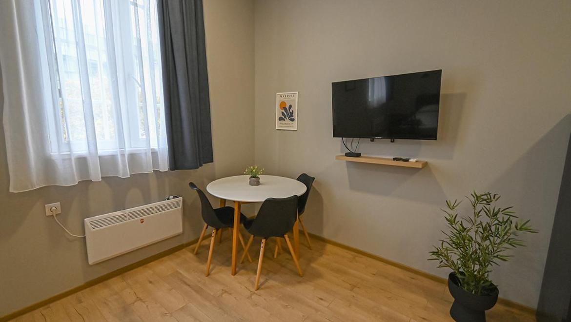 Big Studio Apt.On Liberty Square Tbiliszi Kültér fotó